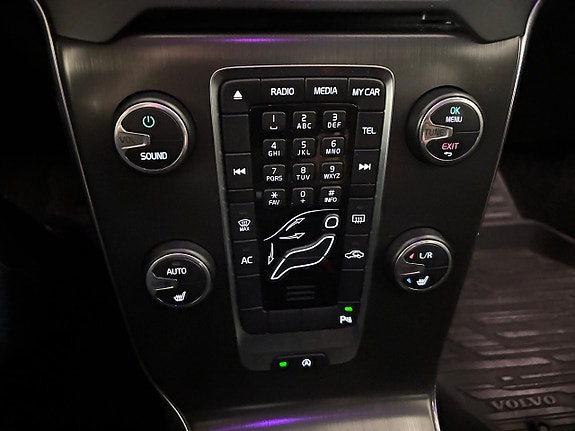 Volvo V40 16 of 17