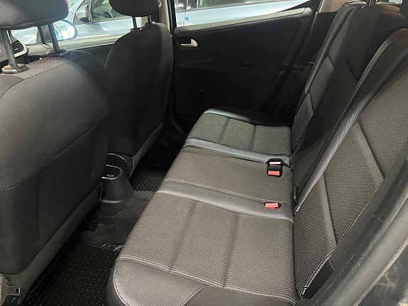 Peugeot 207 SW 10 of 15