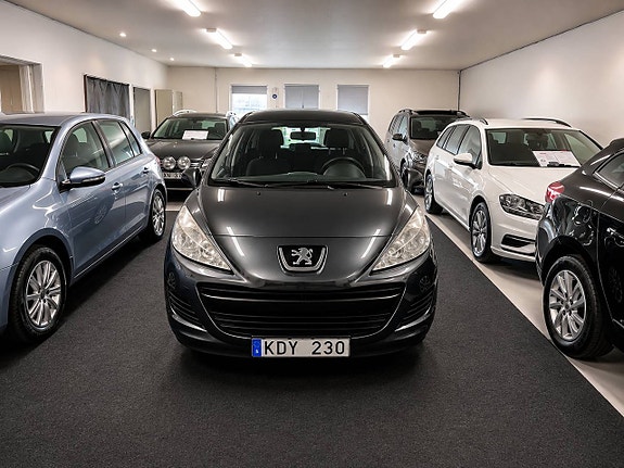 Peugeot 207 SW 2 of 15