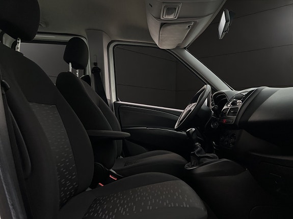 Opel Combo Life 21 of 26