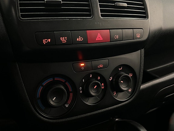 Opel Combo Life 19 of 26