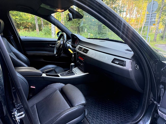 BMW 325XI M-Sport Automat A-Traktor 7 of 7