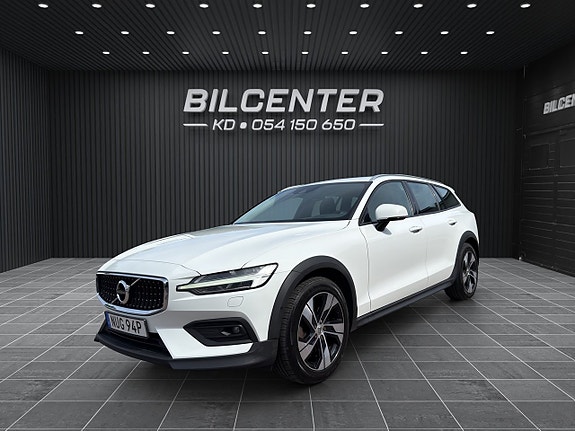Volvo V60 Cross Country 3 of 20