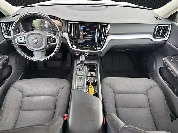 Volvo V60 Cross Country 11 of 20