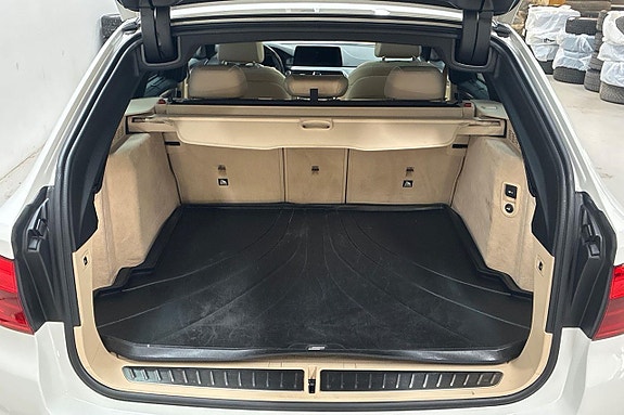 BMW 530i 10 of 30