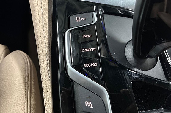 BMW 530i 26 of 30
