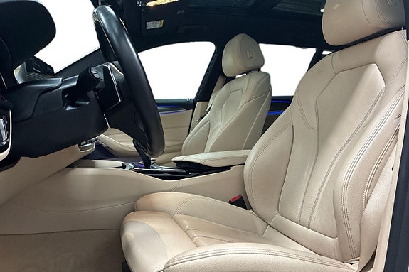 BMW 530i 13 of 30