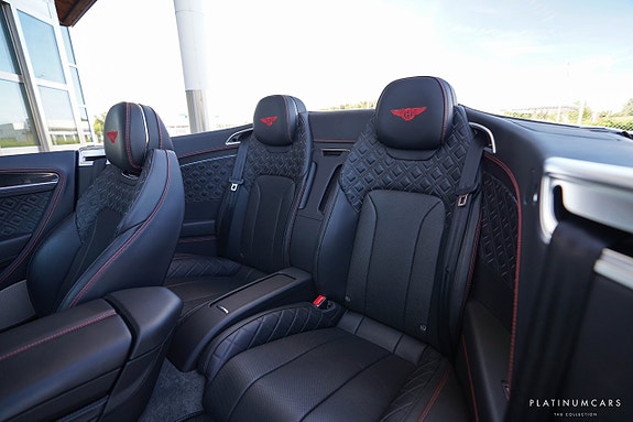 Bentley Continental GTC 12 of 26