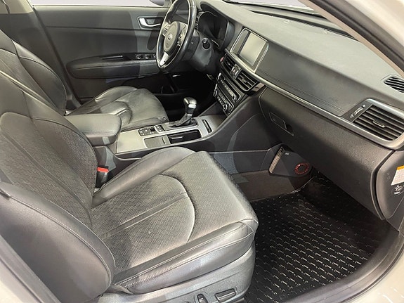 Kia Optima 16 of 26