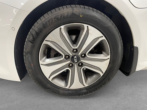 Kia Optima 8 of 26
