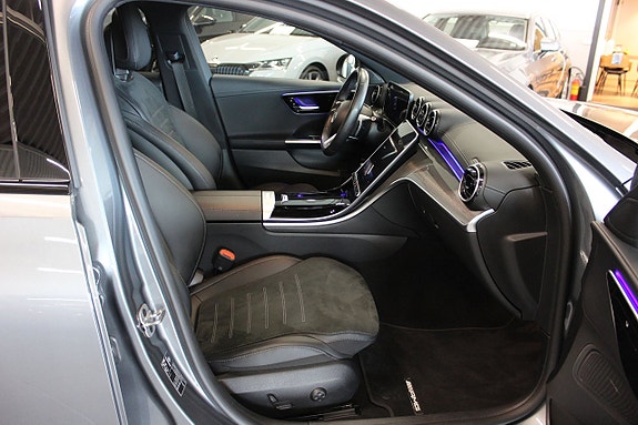 Mercedes-Benz C300 6 of 16