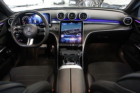 Mercedes-Benz C300 9 of 16