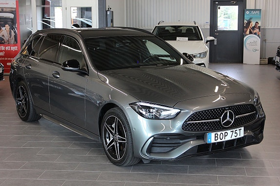 Mercedes-Benz C300 10 of 16