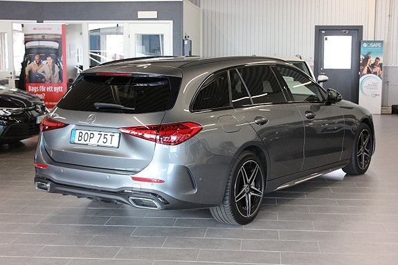Mercedes-Benz C300 3 of 16