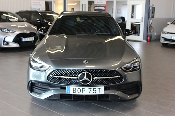 Mercedes-Benz C300 7 of 16