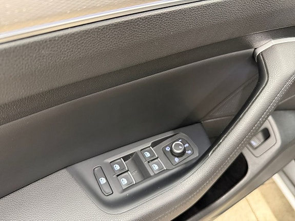 Volkswagen Passat Alltrack 22 of 22