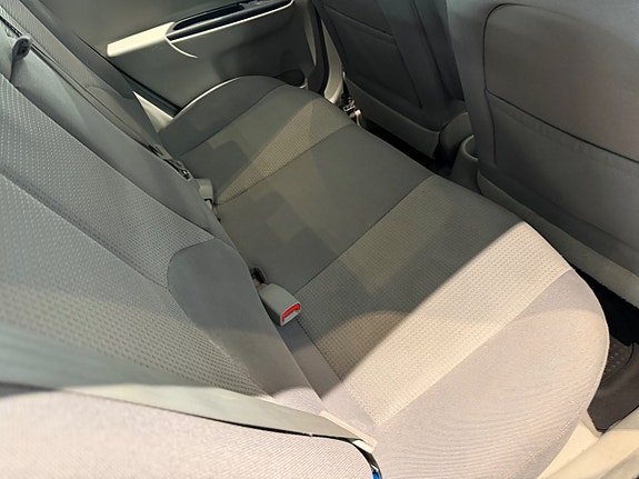 Hyundai Accent 9 of 12
