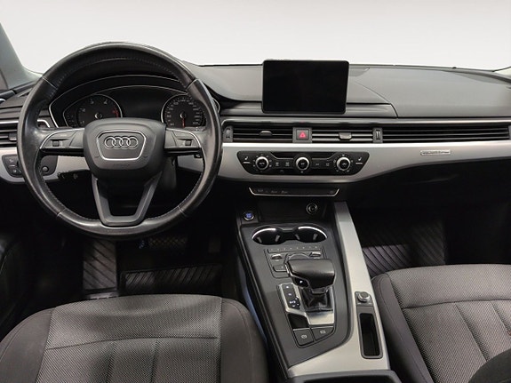 Audi A4 10 of 21