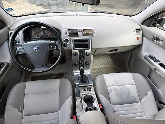 Volvo V50 13 of 23