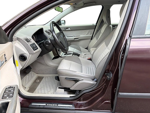 Volvo V50 15 of 23