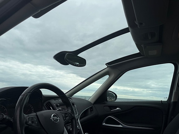 Opel Zafira Tourer 13 of 16