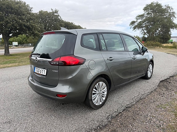 Opel Zafira Tourer 4 of 16