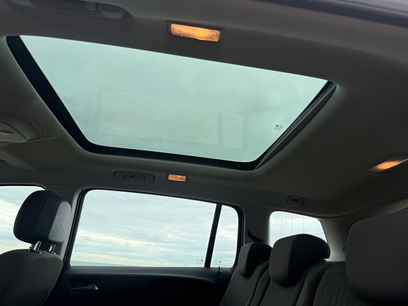Opel Zafira Tourer 14 of 16