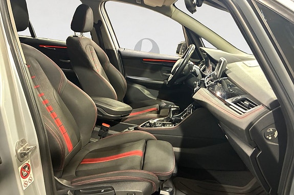 BMW 218 15 of 17