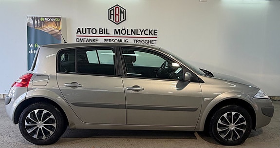 Renault Megane 9 of 13