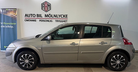 Renault Megane 2 of 13