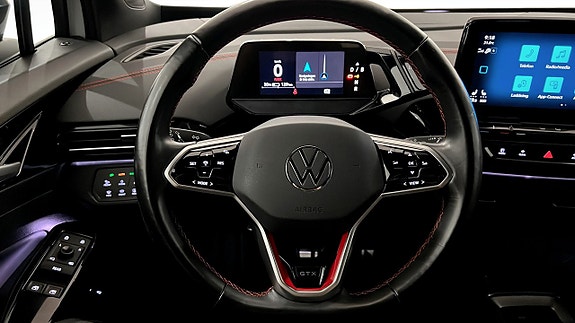 Volkswagen ID.4 GTX 19 of 21