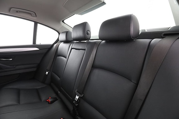 BMW 520d 15 of 30