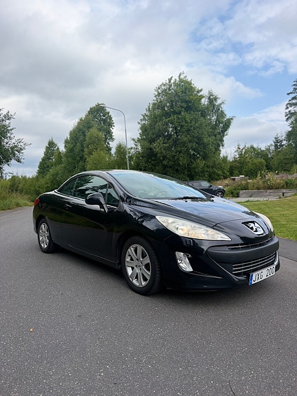 Peugeot 308 4 of 7
