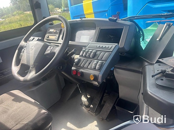 Buss Volvo 8900 B9RLE 6X2 VOLVO 8909 RLE -2012 via auktion 7 of 17