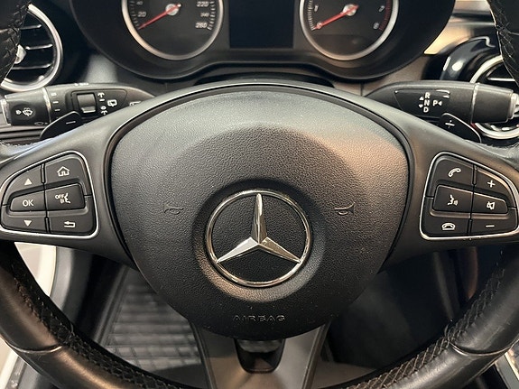 Mercedes-Benz C180 18 of 19