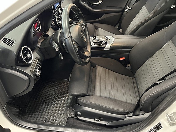 Mercedes-Benz C180 6 of 19