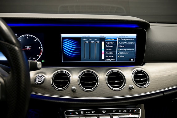 Mercedes-Benz E220 26 of 26