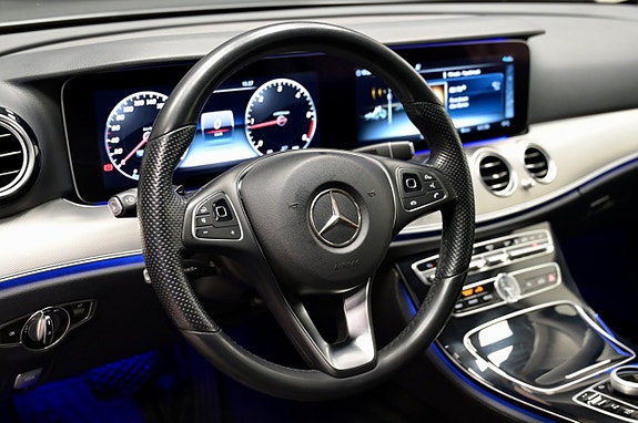 Mercedes-Benz E220 18 of 26