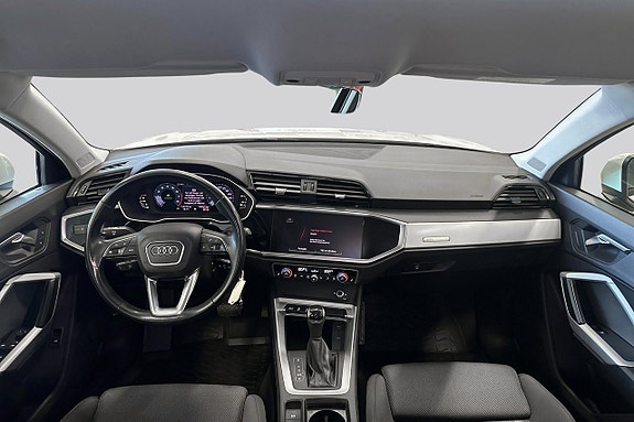 Audi Q3 7 of 17
