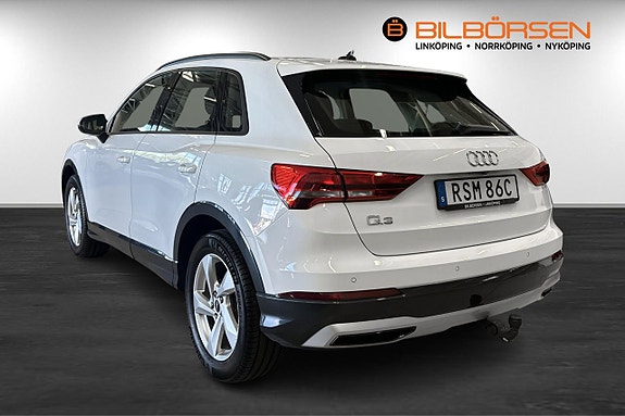 Audi Q3 6 of 17