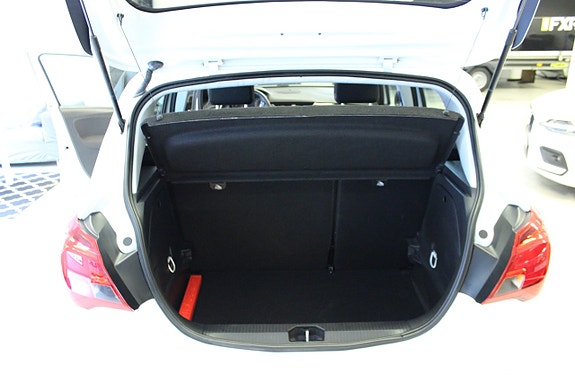 Opel Corsa 9 of 9
