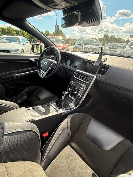 Volvo V60 6 of 12