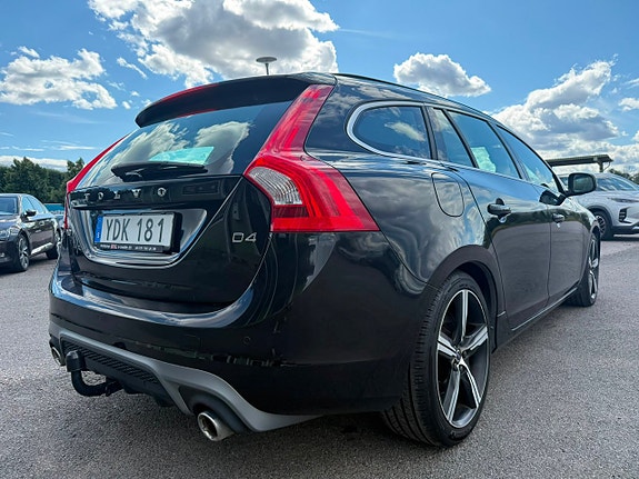 Volvo V60 4 of 12