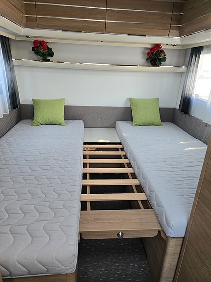 Adria Adora 542 UL *Långbäddar *Alde Solpanel *1 ägare 21 of 23