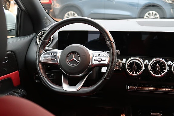 Mercedes-Benz GLA180 d 7 of 20