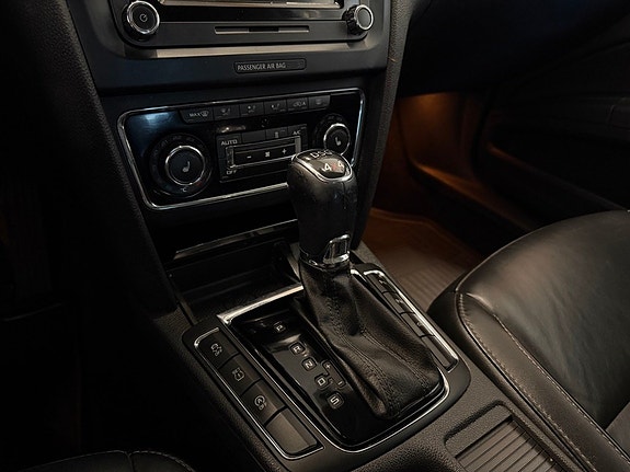 Skoda Superb 24 of 30