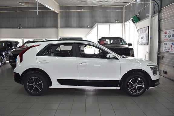 Kia Niro 2 of 18