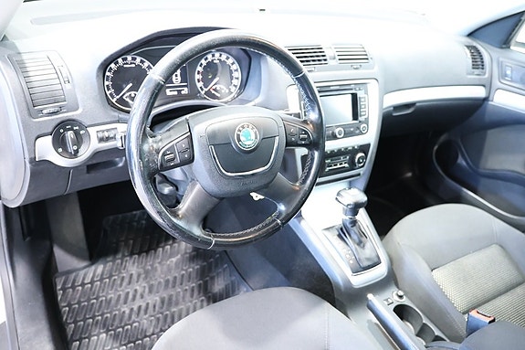 Skoda Octavia 4 of 15