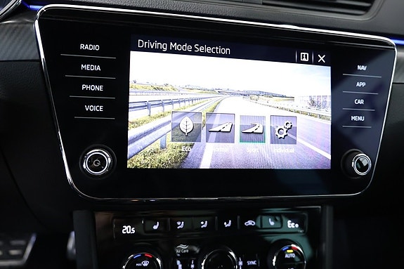 Skoda Superb 20 of 23