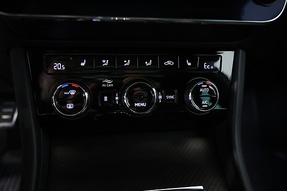 Skoda Superb 12 of 23